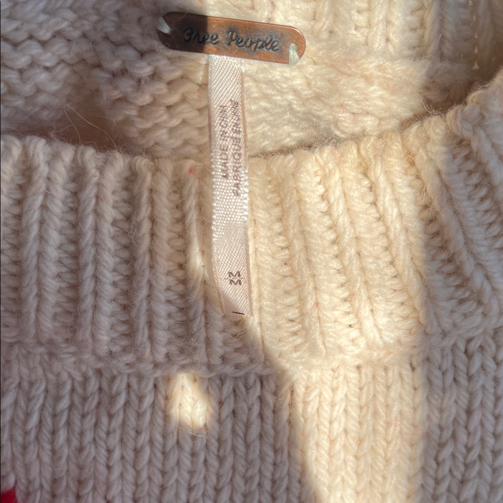 Free People Red and Cream Women's Sweater. Size M - Picture 4 of 4